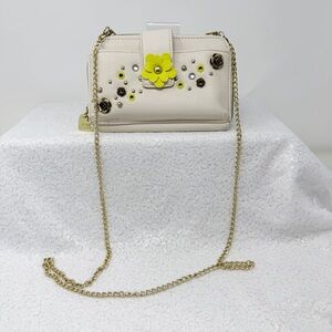 Betsy Johnson pushing Daisies Cream and Yellow Women's cross bag/ wallet